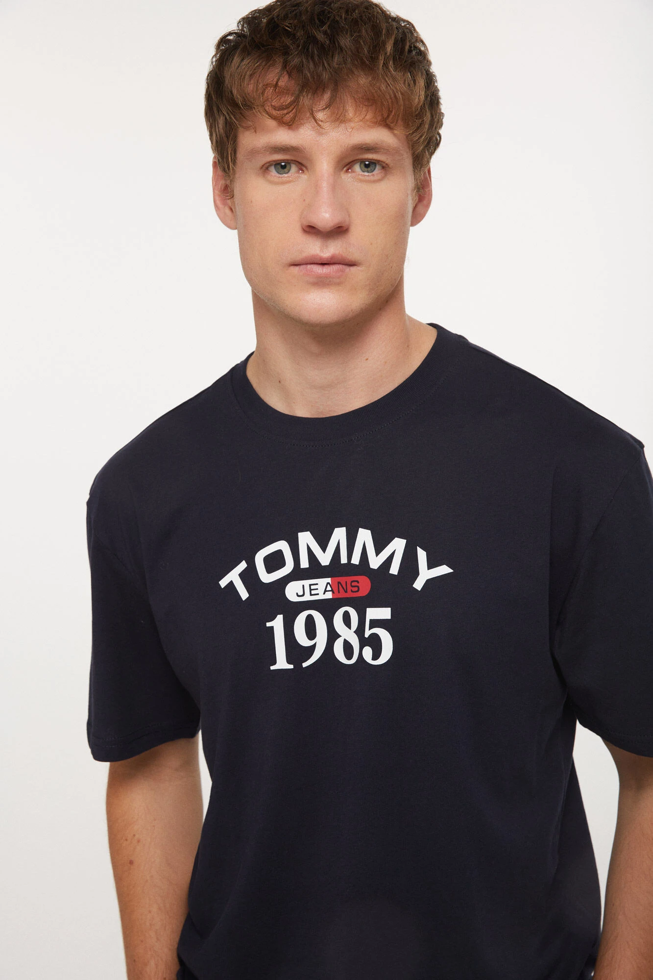 Women'secret Camiseta De Hombre Con Logo Tommy Jeans 5 Women'secret Camiseta De Hombre Con Logo Tommy Jeans – Image 3